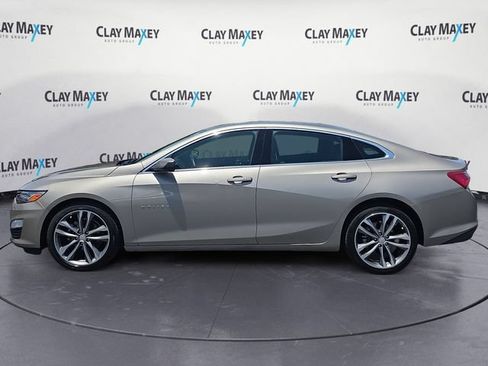 Used 2024 Chevrolet Malibu LT FWD image 2