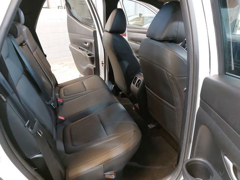 Certified 2025 Hyundai Santa Cruz SEL FWD image 11