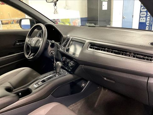 Used 2021 Honda HR-V Sport image 14