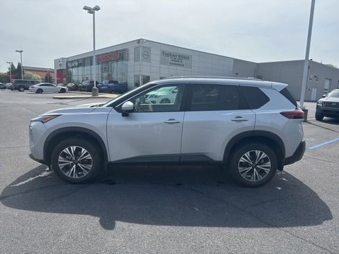 Certified 2023 Nissan Rogue SV w/ SV Premium B Package image 4