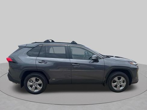 Used 2025 Toyota RAV4 XLE w/ Convenience Package AWD/4WD image 10