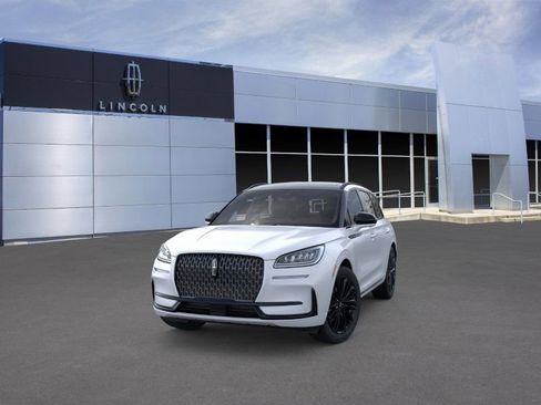 New 2026 Lincoln Corsair Premiere image 2