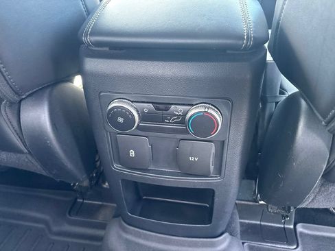 Certified 2021 Ford Explorer XLT w/ Equipment Group 202A AWD/4WD image 17