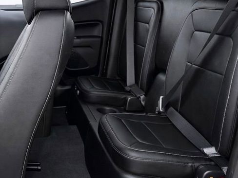 Used 2021 Chevrolet Colorado ZR2 w/ ZR2 Dusk Special Edition image 18