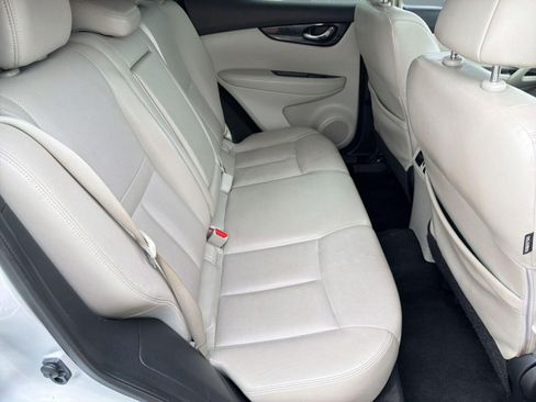 Used 2018 Nissan Rogue Sport SL w/ SL Premium Package image 30