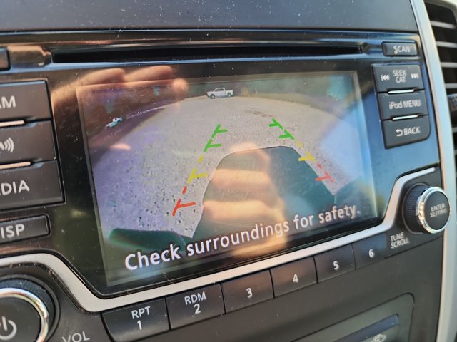 Used 2018 Nissan Frontier SV RWD image 5