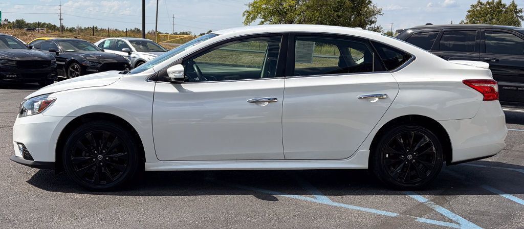 Used 2017 Nissan Sentra SR FWD image 16