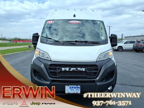 Used 2025 RAM ProMaster 2500 w/ Convenience Group FWD image 2