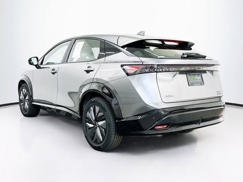 Used 2023 Nissan Ariya AWD image 5