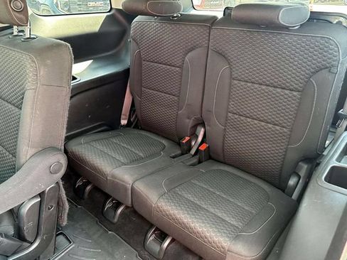 Used 2019 GMC Acadia SLE AWD/4WD image 13