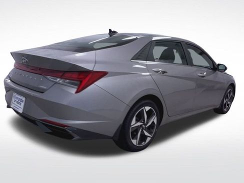 Used 2023 Hyundai Elantra Limited image 23