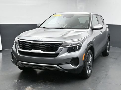 Used 2023 Kia Seltos LX image 4