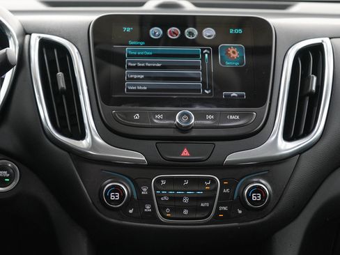 Used 2018 Chevrolet Equinox LT w/ Sun & Infotainment Package AWD/4WD image 18