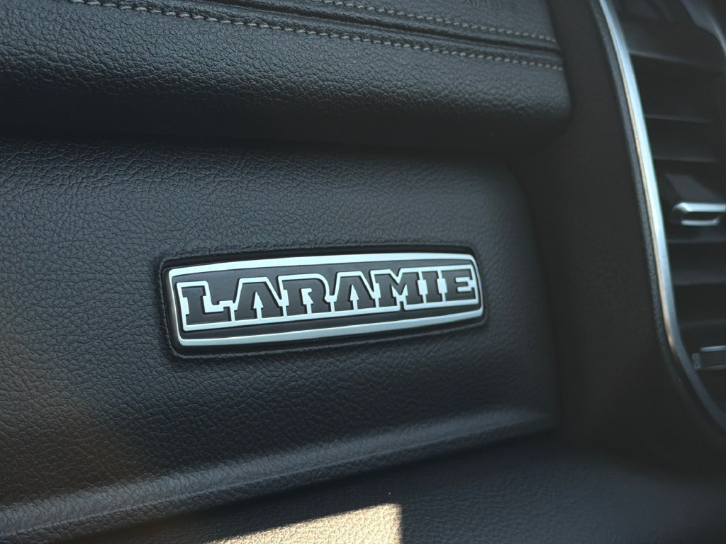 Used 2025 RAM 1500 Laramie AWD/4WD image 32