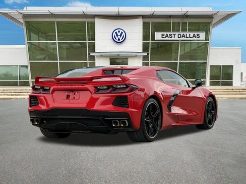 Used 2022 Chevrolet Corvette Stingray Premium Conv w/ Z51 Performance Package RWD image 3
