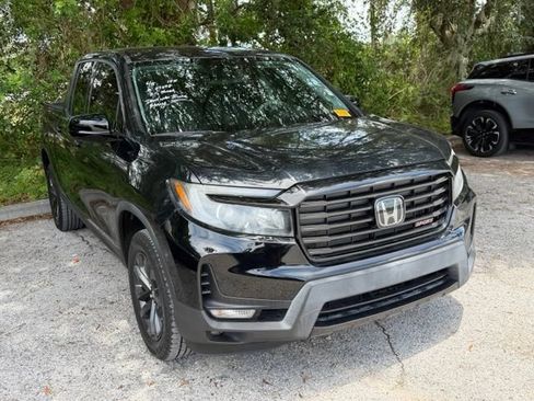 Used 2021 Honda Ridgeline Sport image 2