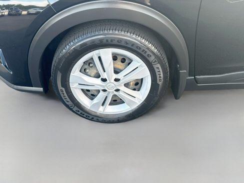 Used 2022 Nissan Kicks S FWD image 31