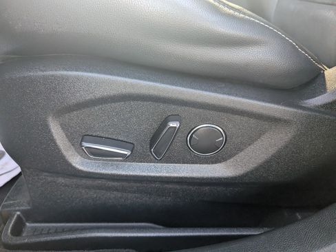 Used 2019 Ford Edge ST w/ Equipment Group 401A AWD/4WD image 40