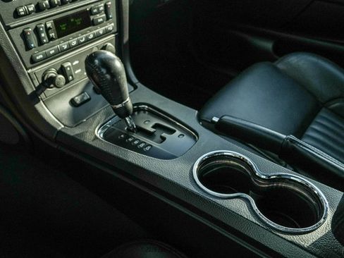 Used 2004 Ford Thunderbird RWD image 30