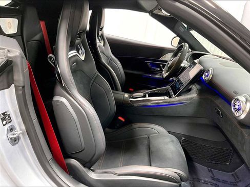 Used 2024 Mercedes-Benz SL 63 AMG AMG SL 63 image 29