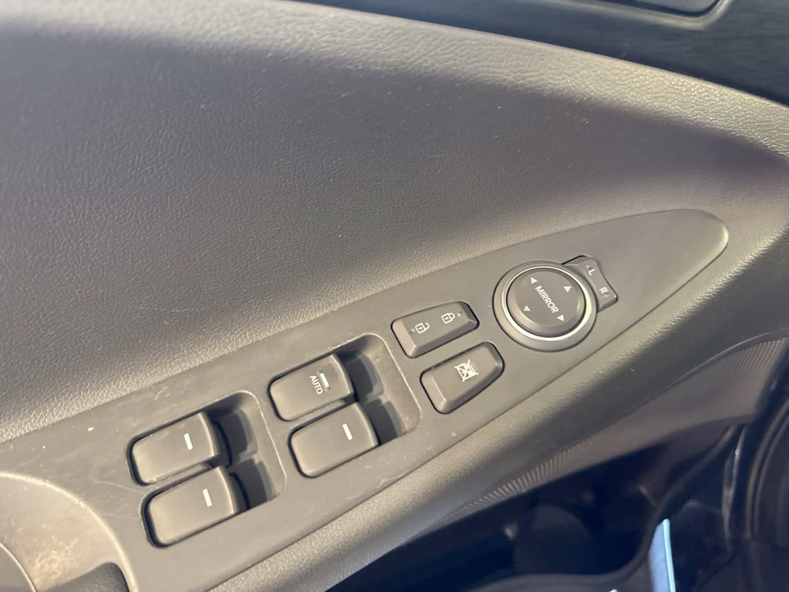 Used 2013 Hyundai Sonata GLS FWD image 17