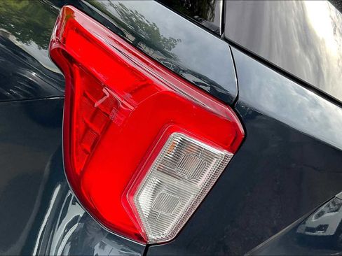 Used 2023 Ford Explorer XLT w/ Equipment Group 202A image 33