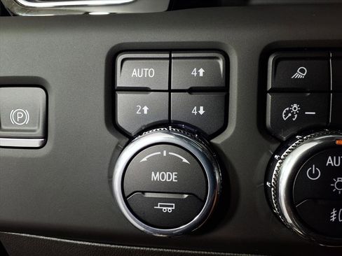 Used 2025 GMC Sierra 1500 Denali Ultimate image 15