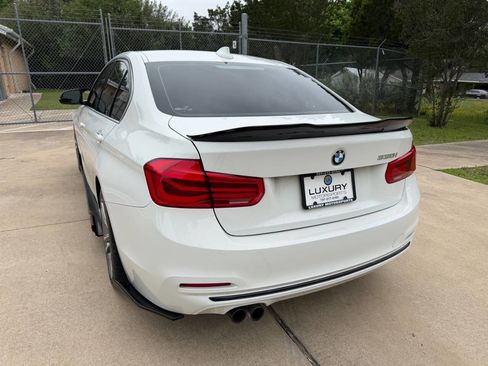 Used 2018 BMW 330i Sedan w/ Convenience Package RWD image 16