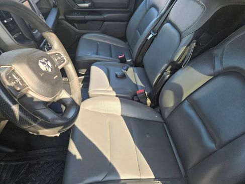 Used 2019 RAM 1500 Tradesman image 15