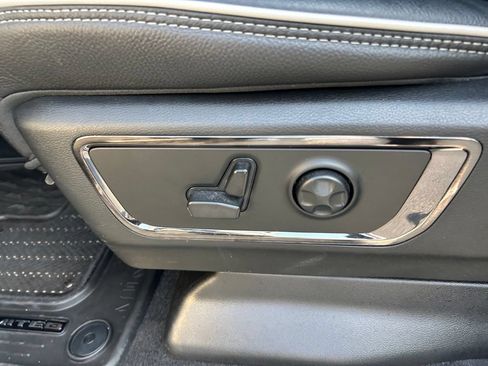 Used 2025 RAM 1500 Limited AWD/4WD image 62
