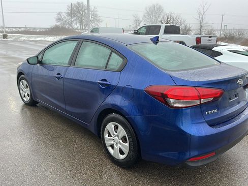 Used 2018 Kia Forte LX image 3