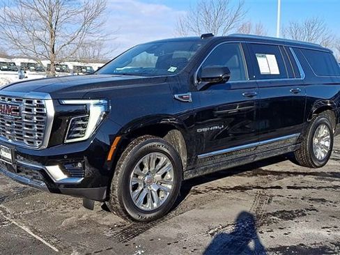 Certified 2026 GMC Yukon XL Denali w/ Sun & Power Step Package image 9