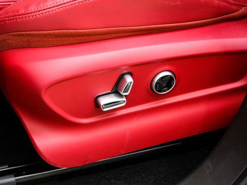 Used 2023 Maserati Grecale Modena image 34