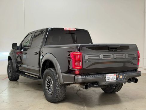 Used 2019 Ford F150 Raptor w/ Equipment Group 802A Luxury AWD/4WD image 6