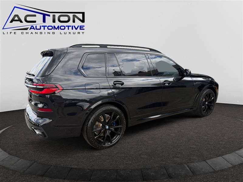 Used 2023 BMW X7 xDrive40i w/ M Sport Package AWD/4WD image 8