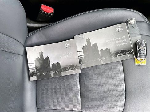 Used 2022 Buick Enclave Essence w/ Experience Buick Package image 11