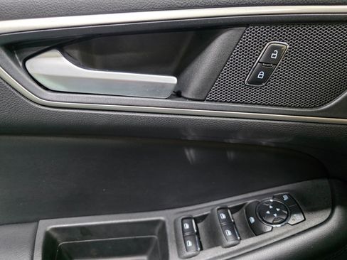 Used 2021 Ford Edge SEL w/ Cargo Accessory Package image 18