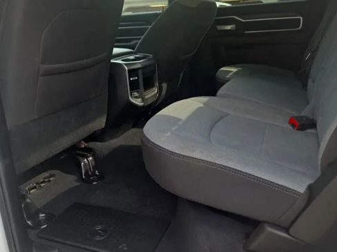 Used 2024 RAM 2500 Big Horn w/ Off Road Package AWD/4WD image 8