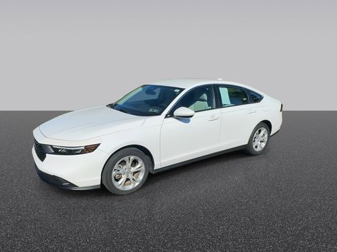 Used 2023 Honda Accord LX image 5