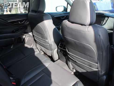 Used 2025 Subaru Outback Limited image 28