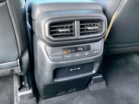 Certified 2025 Honda Pilot EX-L image 34