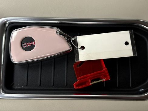 Used 2024 GMC Yukon XL Denali w/ Denali Reserve Package image 31