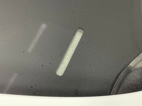 Used 2019 Land Rover Range Rover Velar R-Dynamic SE image 31