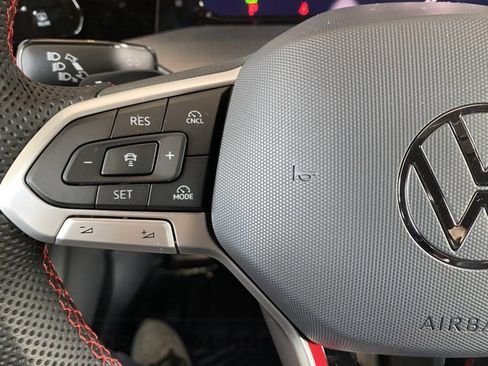 New 2026 Volkswagen GTI SE FWD image 6