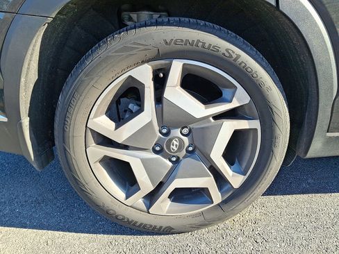 Used 2023 Hyundai Palisade Limited w/ Winter Package image 10