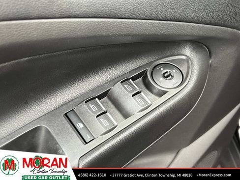 Used 2017 Ford C-MAX SE image 15