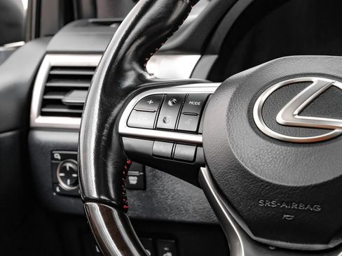 Used 2022 Lexus GX 460 Premium w/ Premium Package image 15