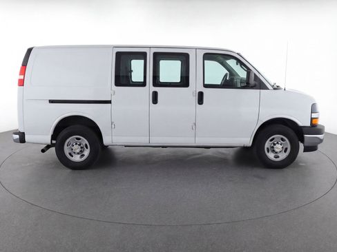 Used 2024 Chevrolet Express 3500 LT w/ LT Preferred Equipment Group image 11