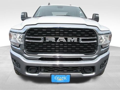 Used 2024 RAM 2500 Big Horn w/ Off Road Package AWD/4WD image 8