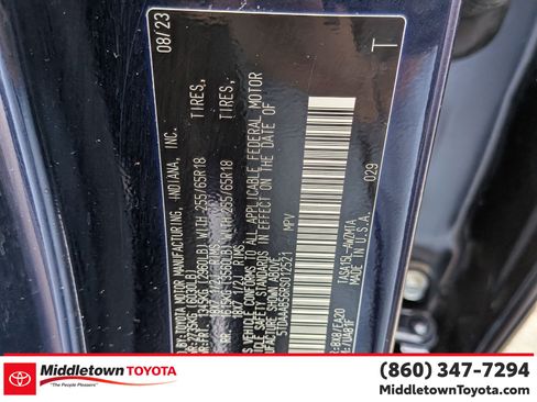 Certified 2024 Toyota Grand Highlander AWD image 39